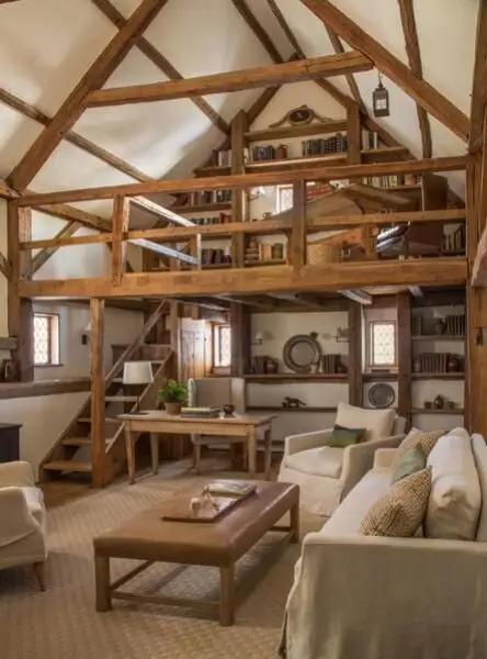 HISTORISCHER CHARME: BURGIDYLL - MODERNES DACH MIT ALTEN MAUERN IN MALERISCHER LANDSCHAFT