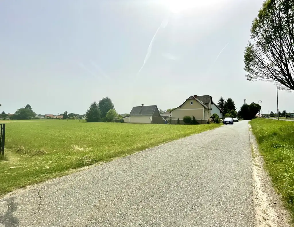 Baubewilligtes Wohnbauprojekt mit 12 Wohneinheiten und 18 überdachten PKW Abstellplätzen