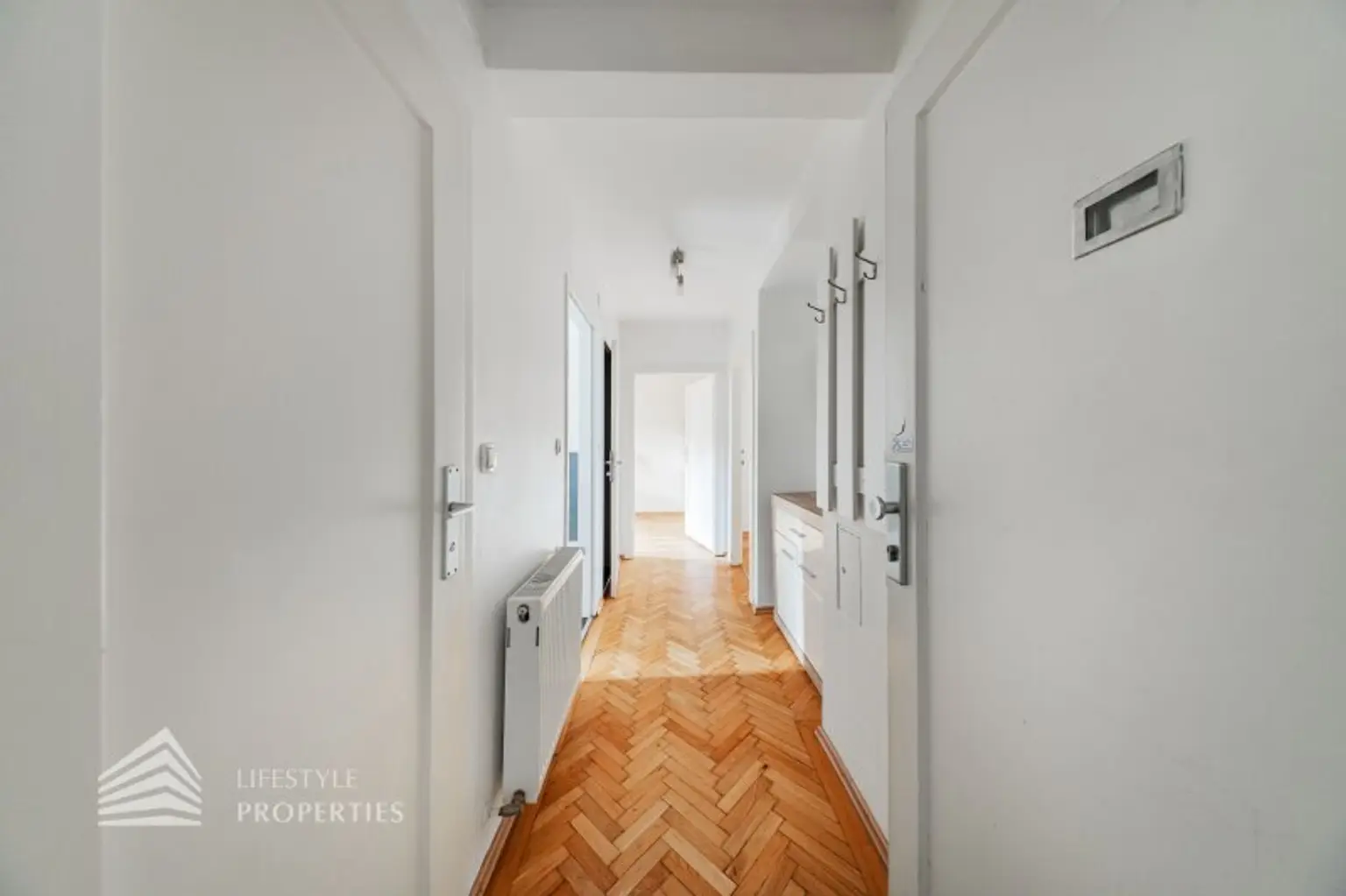 Schöne 2-Zimmer Wohnung, Nähe Meiselmarkt