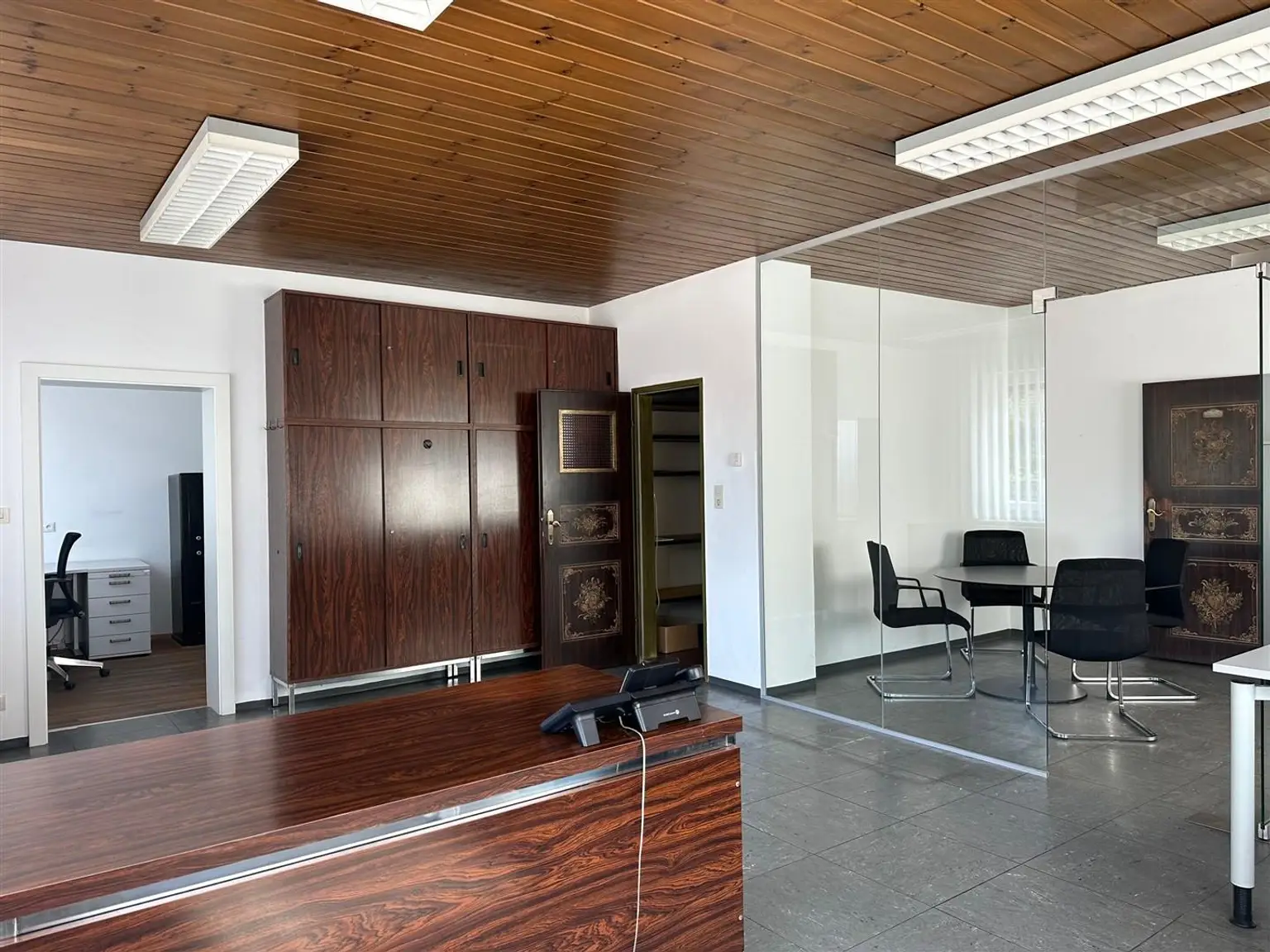 Büro-, oder  Praxisräumlichkeiten  - auch teilbar