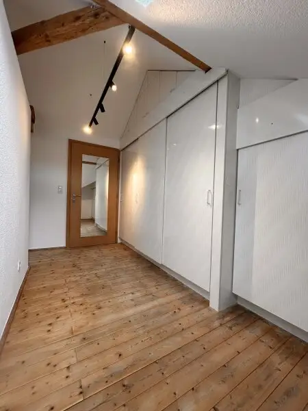 Renovierte Dachgeschosswohnung mit Altbauflair in Jenbach