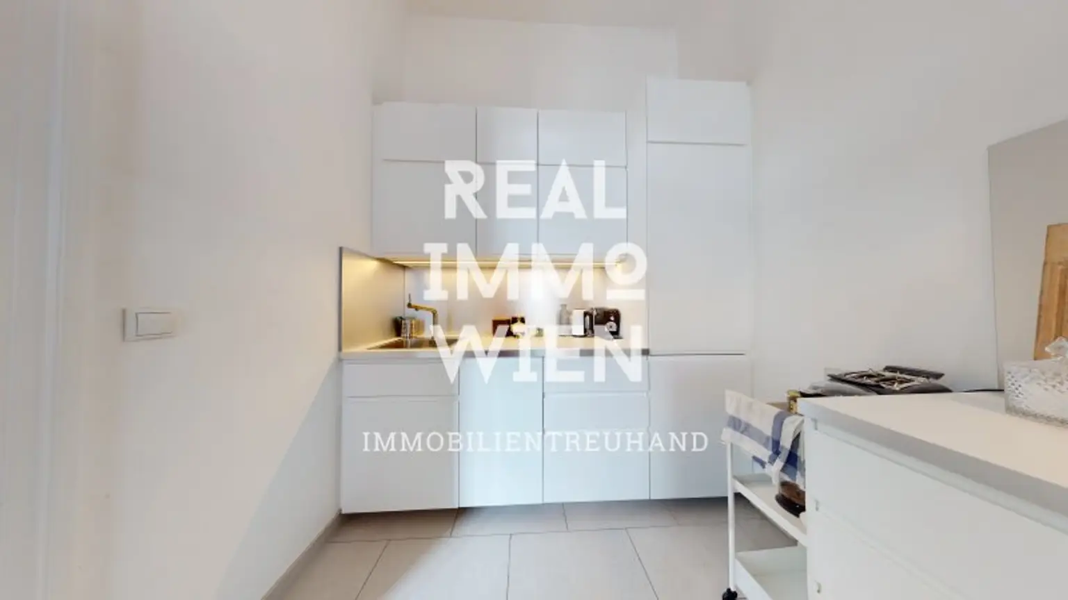 Schottenfeldgasse -  Wunderschöne Wohnung mit Balkon