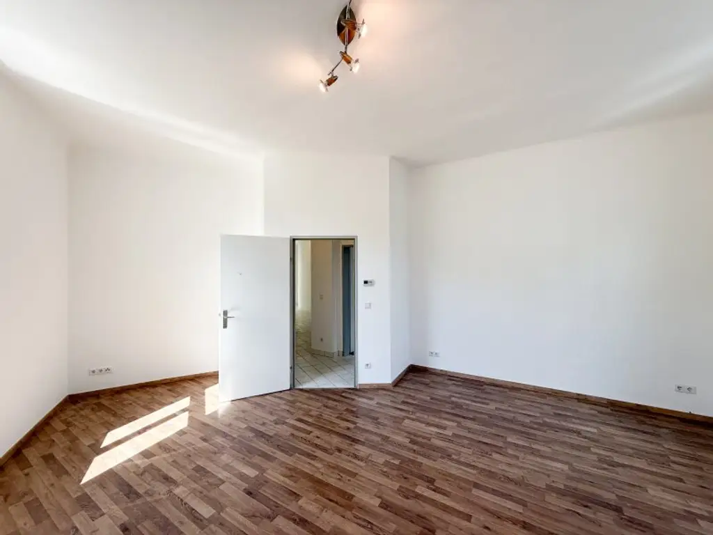 3-Zimmerwohnung mit NEUER EINBAUKÜCHE in 1120 Wien mit Lift zu vermieten - NEUE Wohnküche