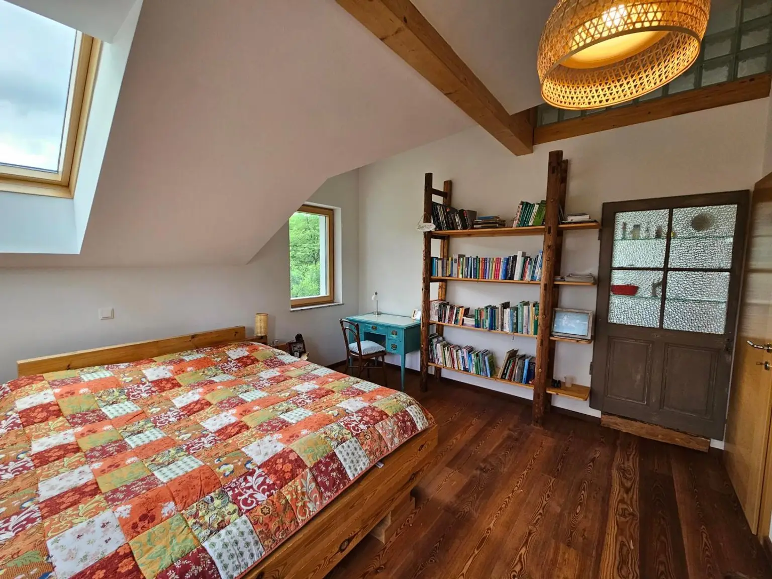 Schlafzimmer OG