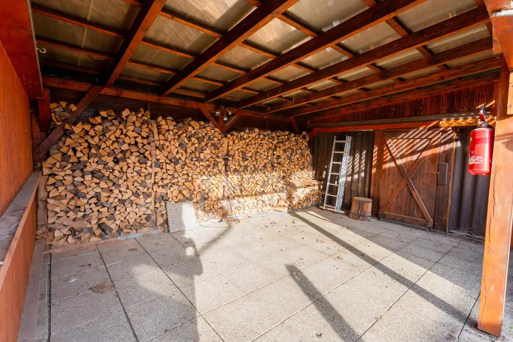 Einfamilienhaus als perfekte Basis für Ihr Traumhaus in der Weinregion Straßertal