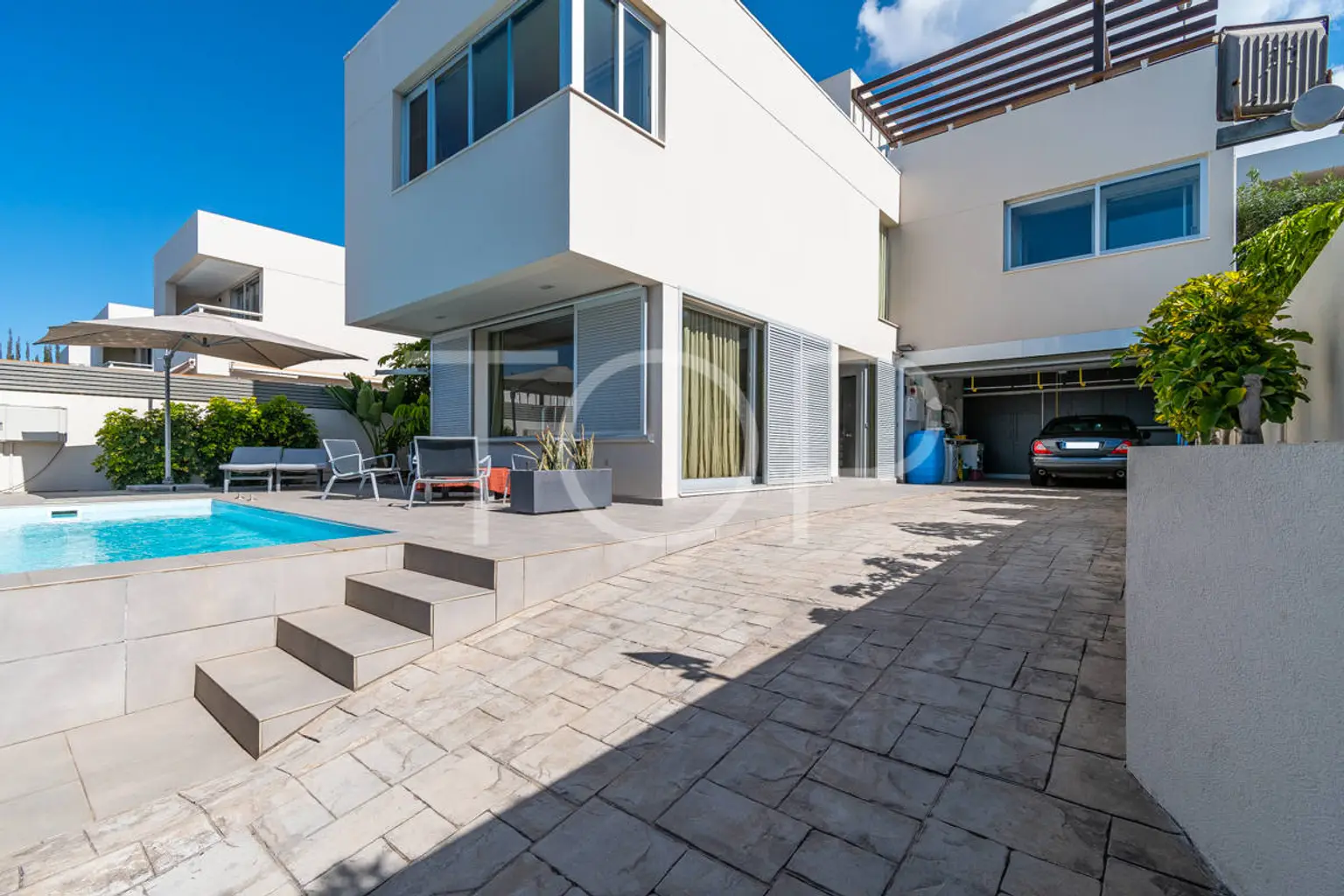 Preciosa villa con piscina y vistas panorámicas en Jardines Colgantes – Chayofa