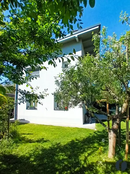 Modernes Haus auf Pachtgrund im EHZ I zum ganzjährig Wohnen