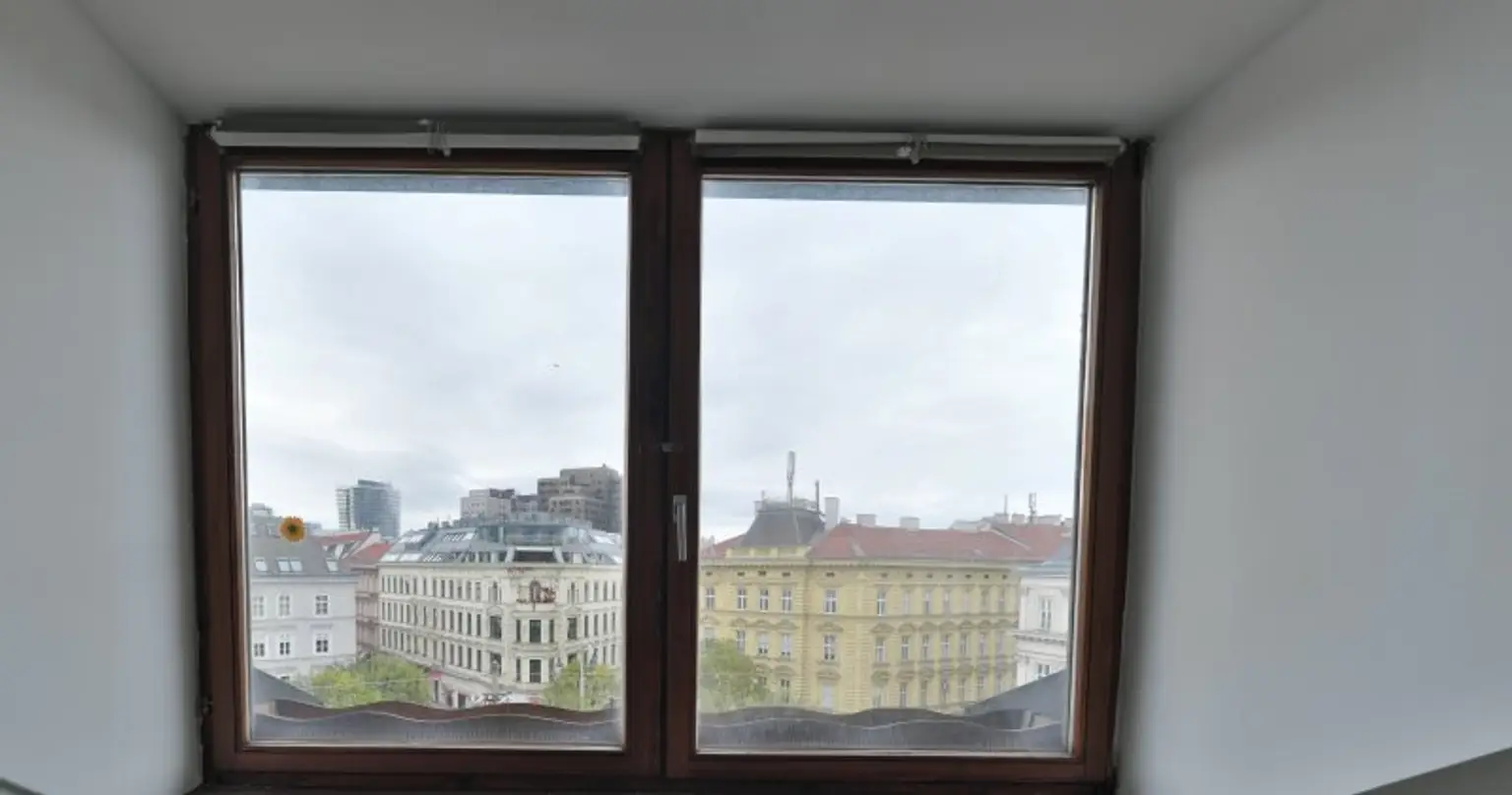 Nähe Innenstadt, Radetzkyplatz, UNBEFRISTETE Dachwohnung 3 Zimmer