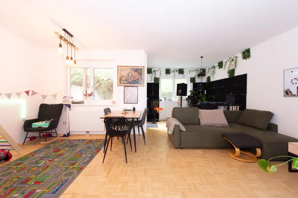 Reihenhaus mit Garten, Terrasse und durchdachtem Grundriss – stilvoll wohnen am Stadtrand von Graz