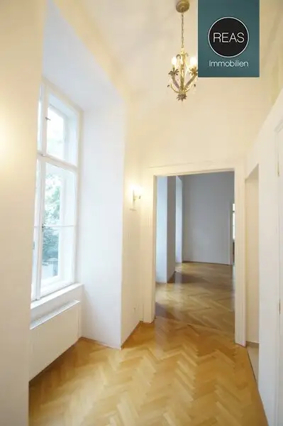 Wunderschönes Büro in perfekter Lage nahe Stadtpark! Stellplatz verfügbar!