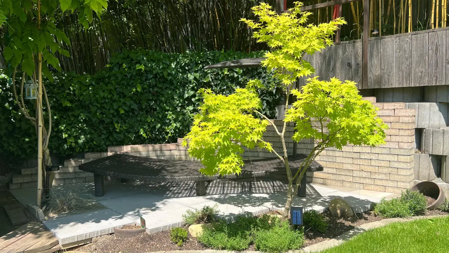 Wohnhaus mit wunderschönem Garten und Pool in erhöhter Lage!