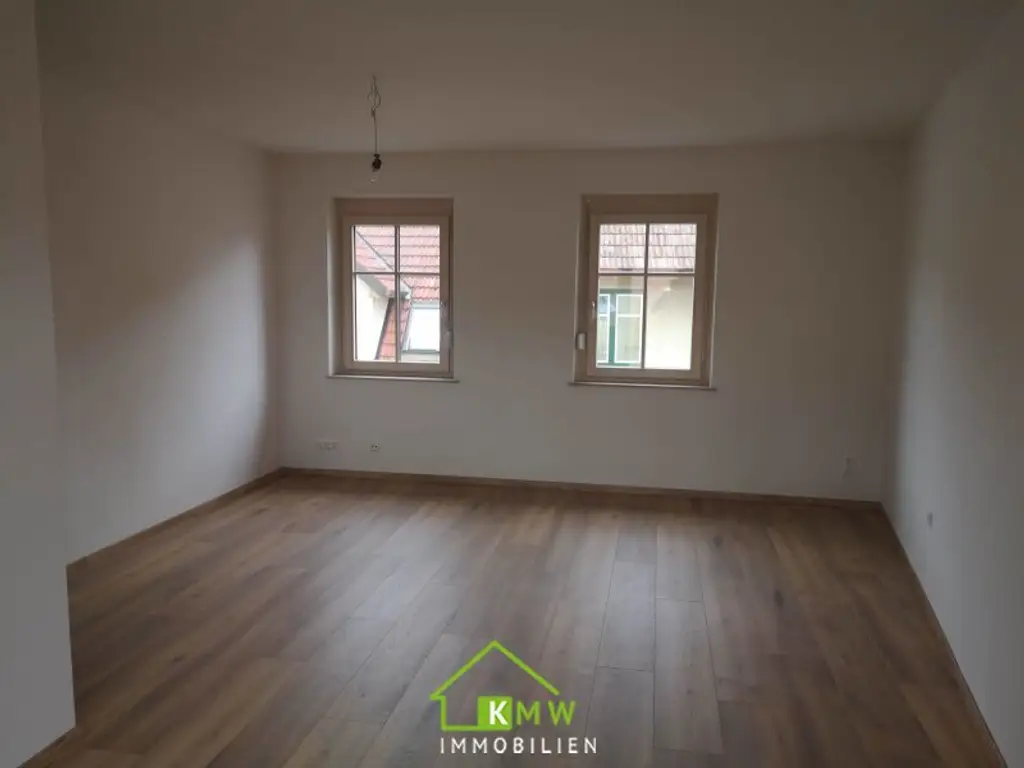 TOP-5-Zimmer-Wohnung in zentraler Ruhelage