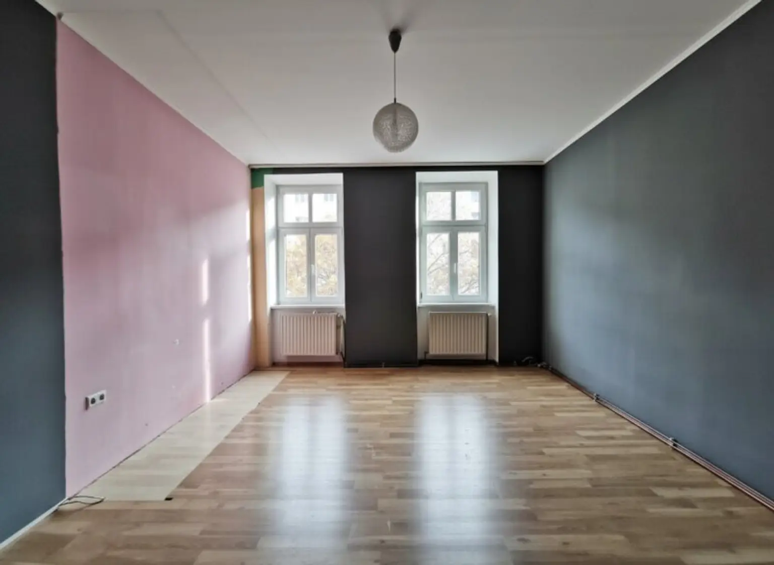 ++NEU++ 3-Zimmer Altbau-Wohnung (renovierungsbedürftig), guter Grundriss