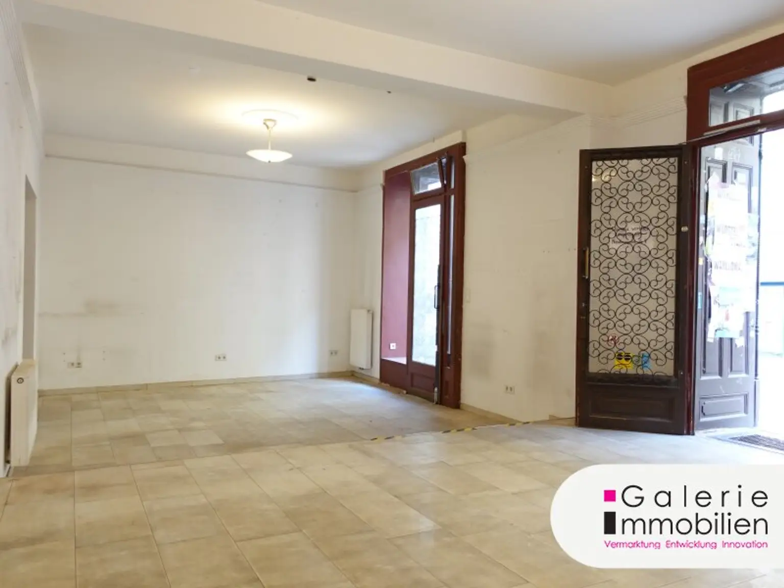 113m² Geschäftslokal/ Atelier mit Galerie an werbewirksamer Lage in Neubau !