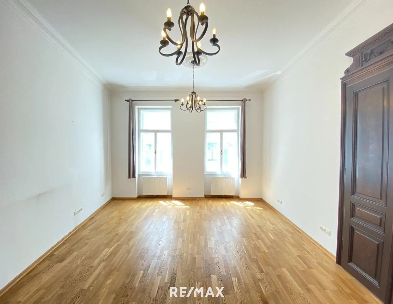 6 Zimmer Ordination/Büro/Praxis/Wohnung nahe des Parlaments!