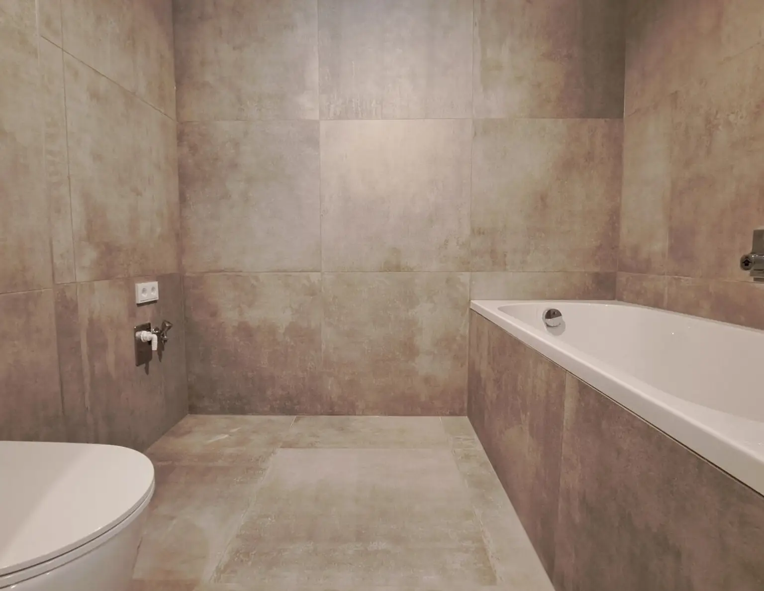 Sonnig Wohnen, Rosig Leben - Daheim in Neusiedl am See!