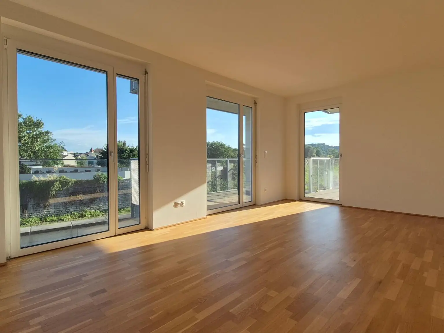 TOP AUSGESTATTETE 3 ZIMMERWOHNUNG IN JUDENAU