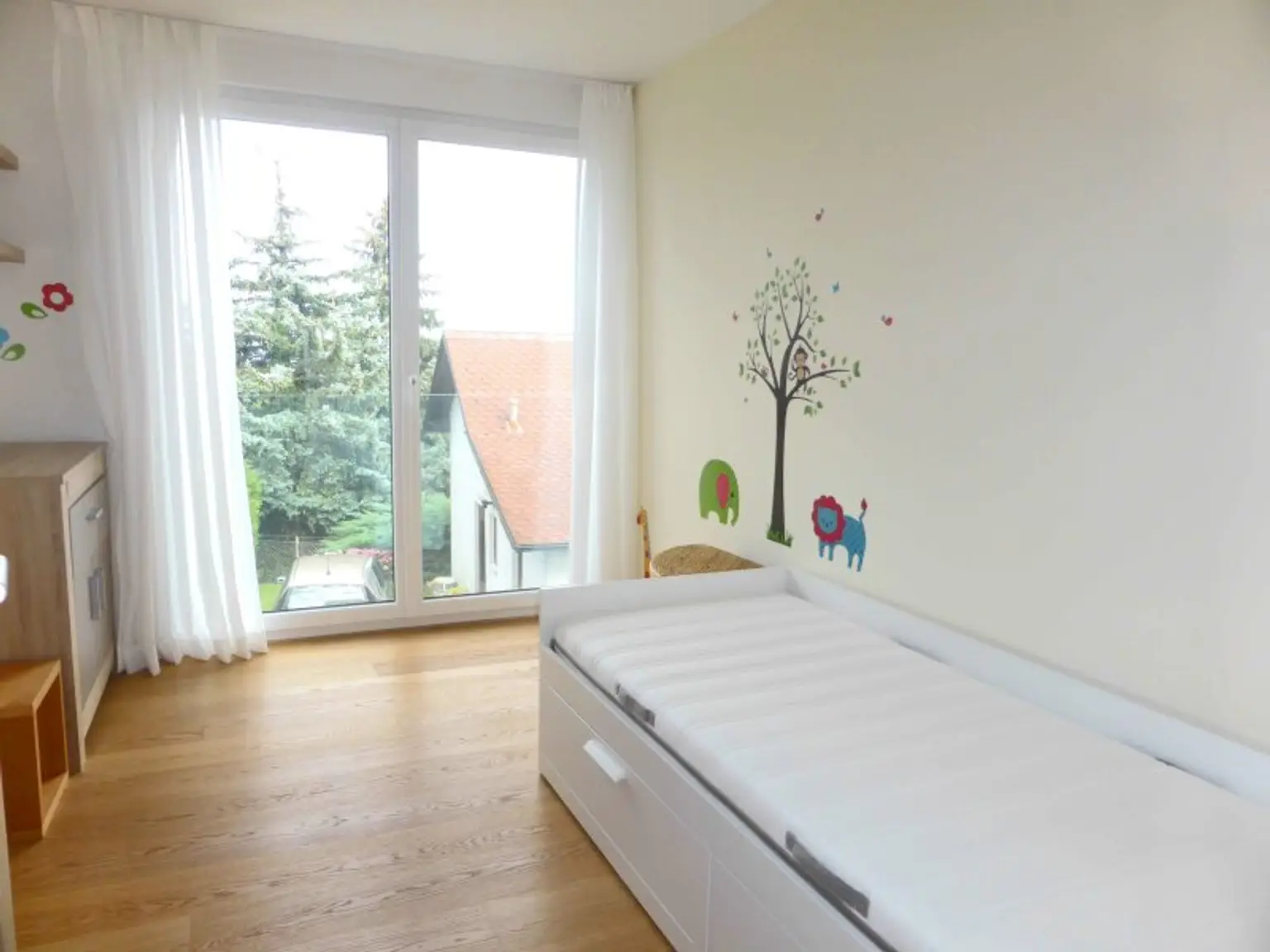 LUXUS-KLEINGARTENHAUS IM ALLEINEIGENTUM MIT WUNDERSCHÖNEM BLICK AM HACKENBERG