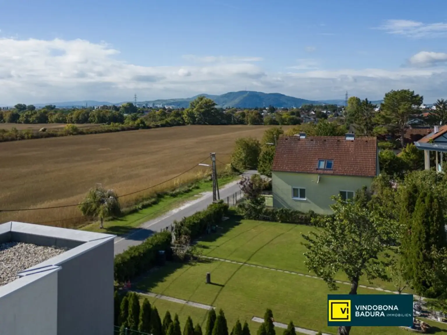 Modernes Reihenhaus am Wiener Stadtrand | Parkplatz und Kahlenbergblick inkludiert