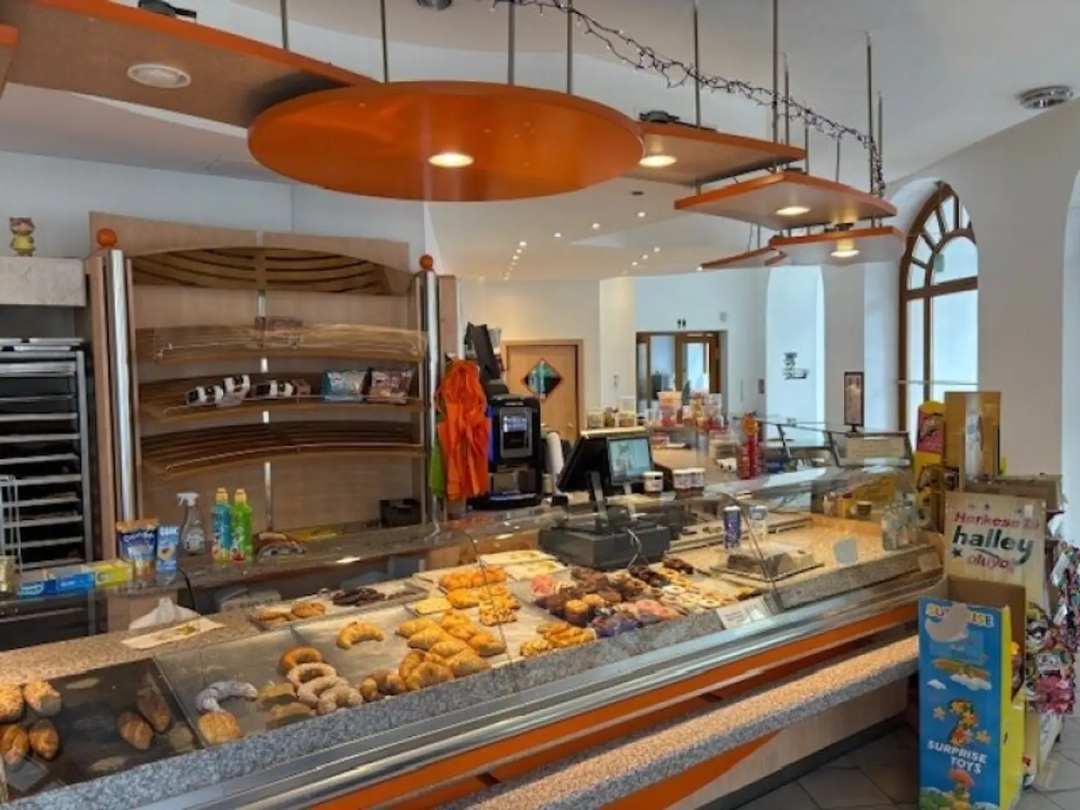 Cafe'-Bäckerei abzugeben !