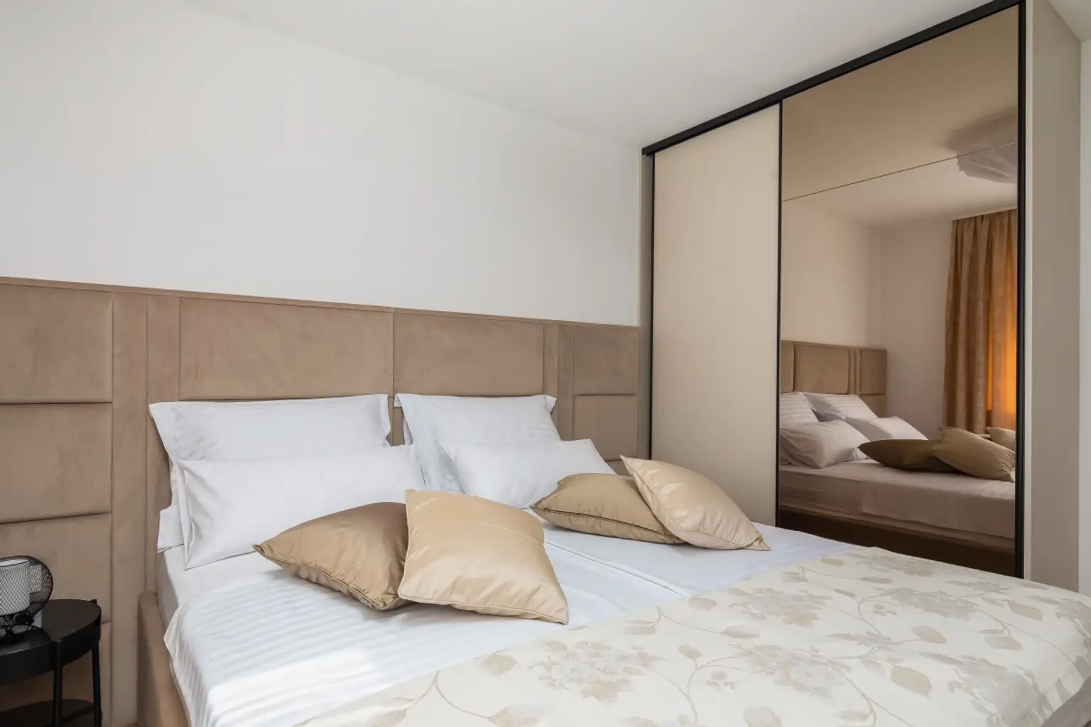 L | ++ APARTMENTS direkt am Meer, 1.Reihe ++ MARINA bei TROGIR | Prima Service Immobilien