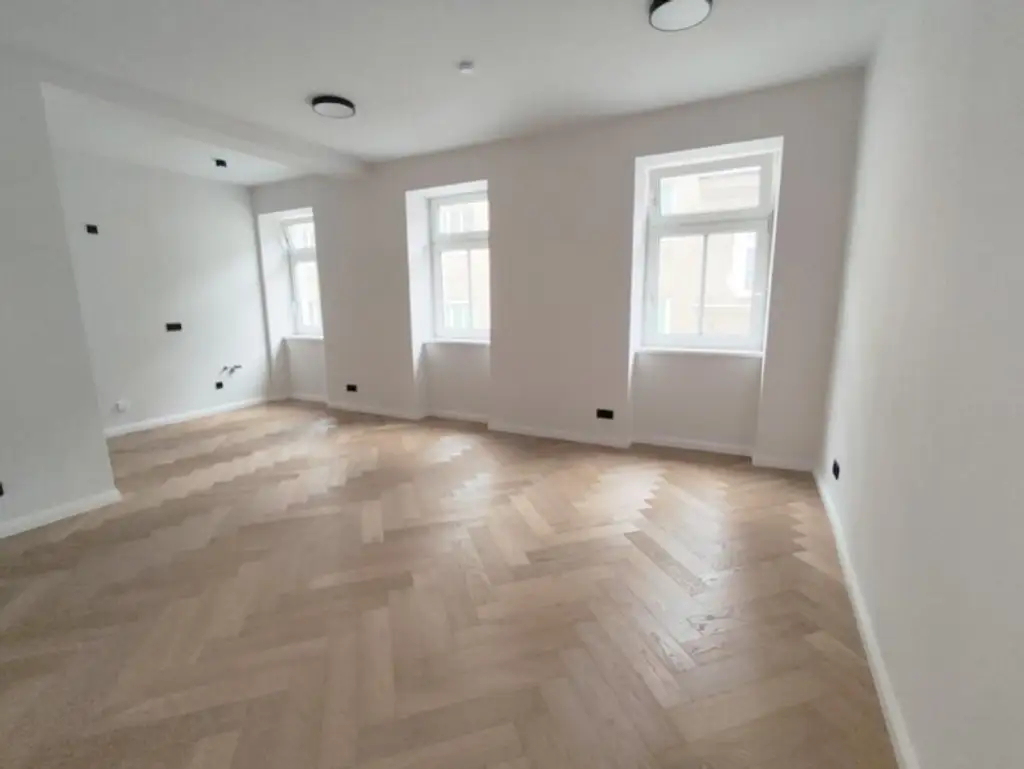 Krongasse! 3-Zimmer Altbau-Erstbezug in liebevoll saniertem Altbauhaus - Top13