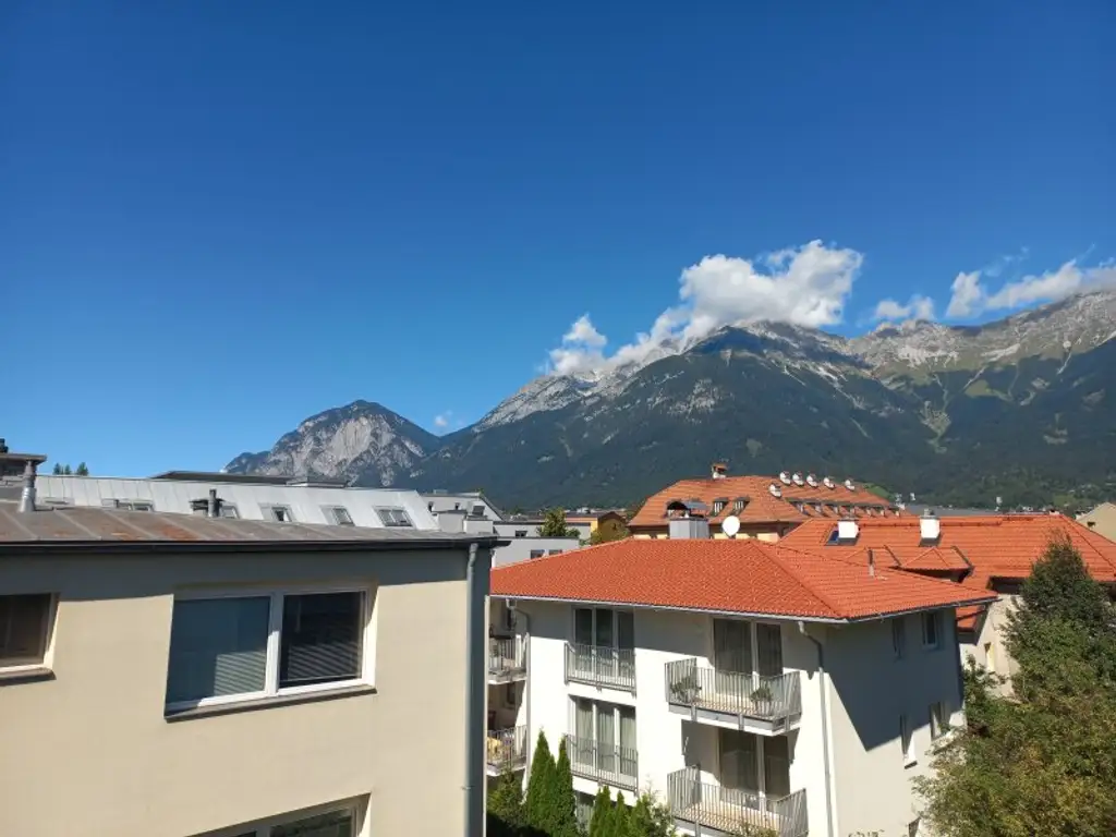 3-Zimmer-Wohnung im Dachgeschoss mit 2 Balkonen in Innsbruck-Wilten zu kaufen