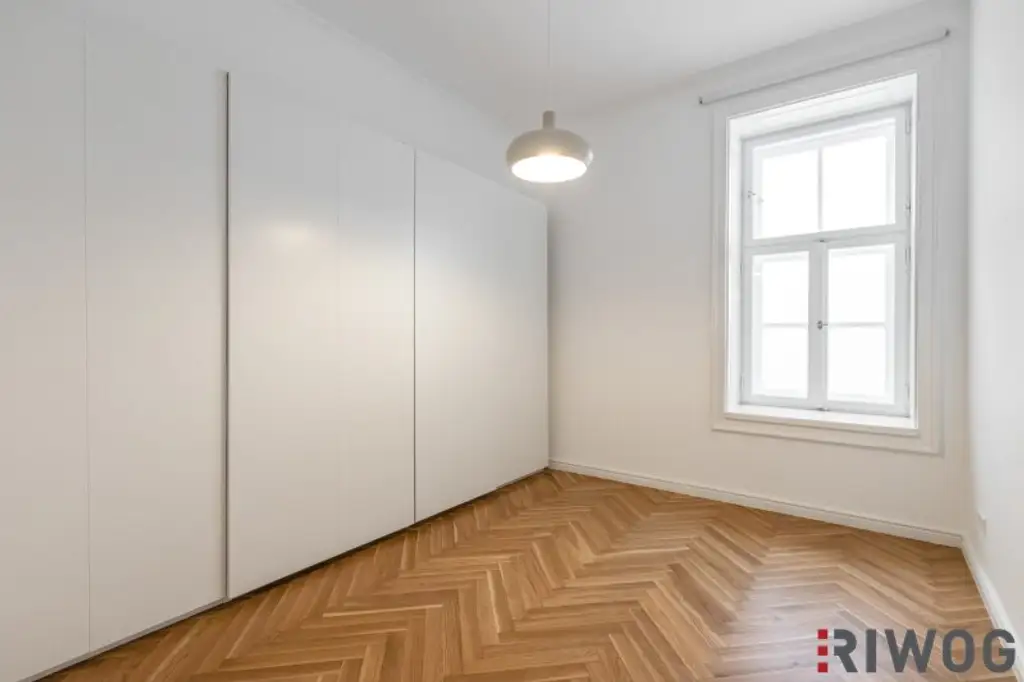 GARDEN IN THE CITY - ENTZÜCKENDE GARTENWOHNUNG MIT TERRASSE - TEILMÖBLIERT UND KOMPLETTKÜCHE - NÄHE MARIAHILFER STRASSE - SOFORT BEZIEHBAR
