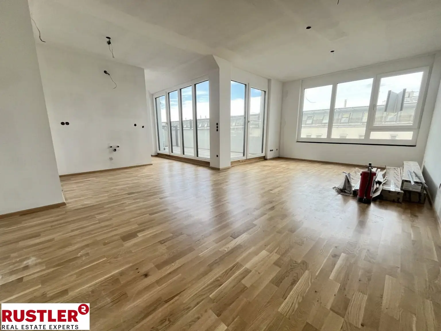 Provisionsfrei! | Einzigartige 2 Zimmerwohnung mit großzügiger Freifläche beim Marchfeldkanal