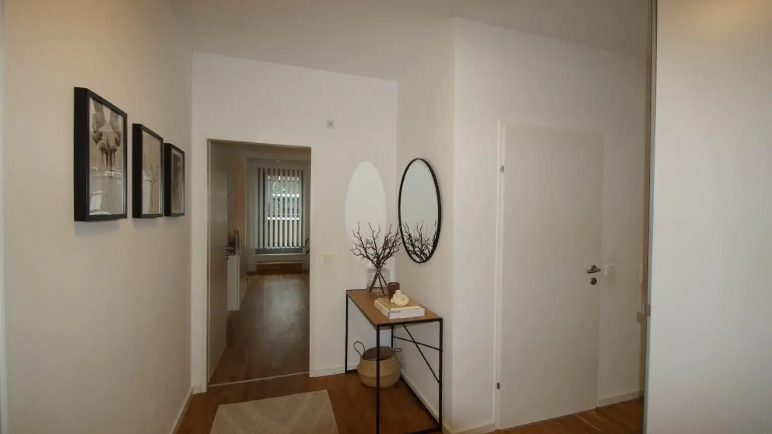 8 Vorzimmer ETW 1220