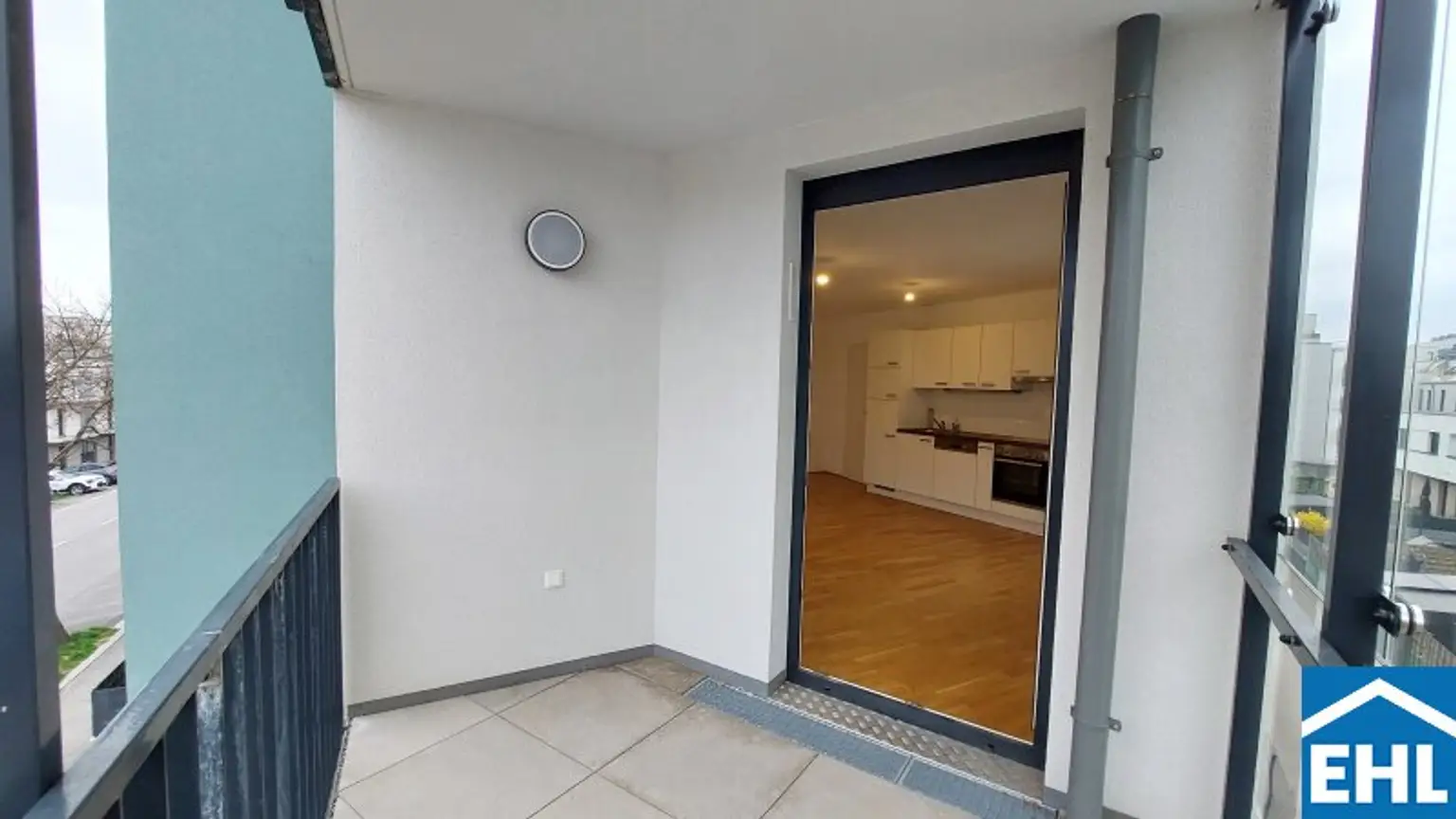 Moderne 1,5-Zimmer-Wohnung mit Balkon!