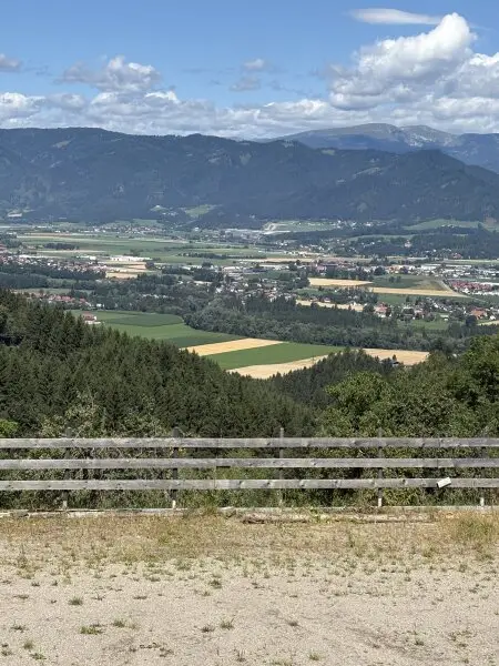 10 ha Pferde-/Bauernhof mit Panoramalage