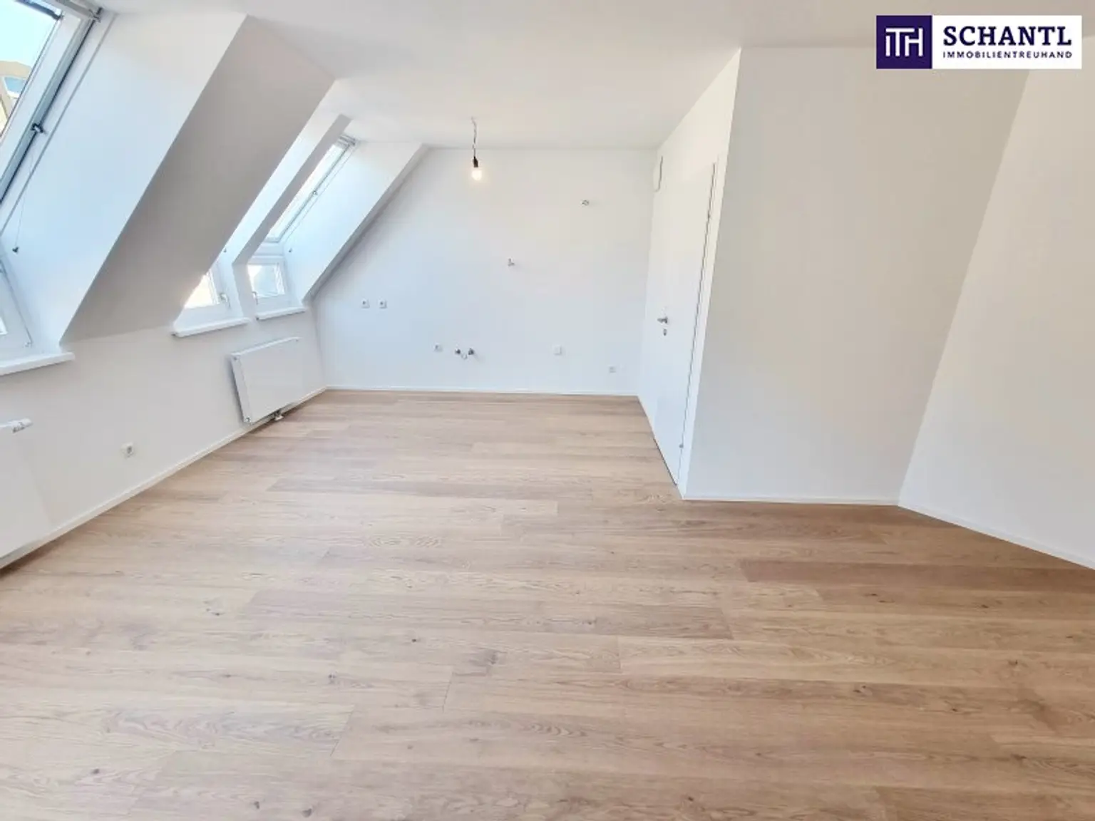LETZTE Wohnung - Schnell sein! Leistbare Familien-Wohnung im Dachgeschoss! Toll aufgeteilt + Zentrumsnah + 3 Zimmer mit Terrasse + Frisch saniert + Hauseigene Tiefgarage! Besser geht es nicht....
