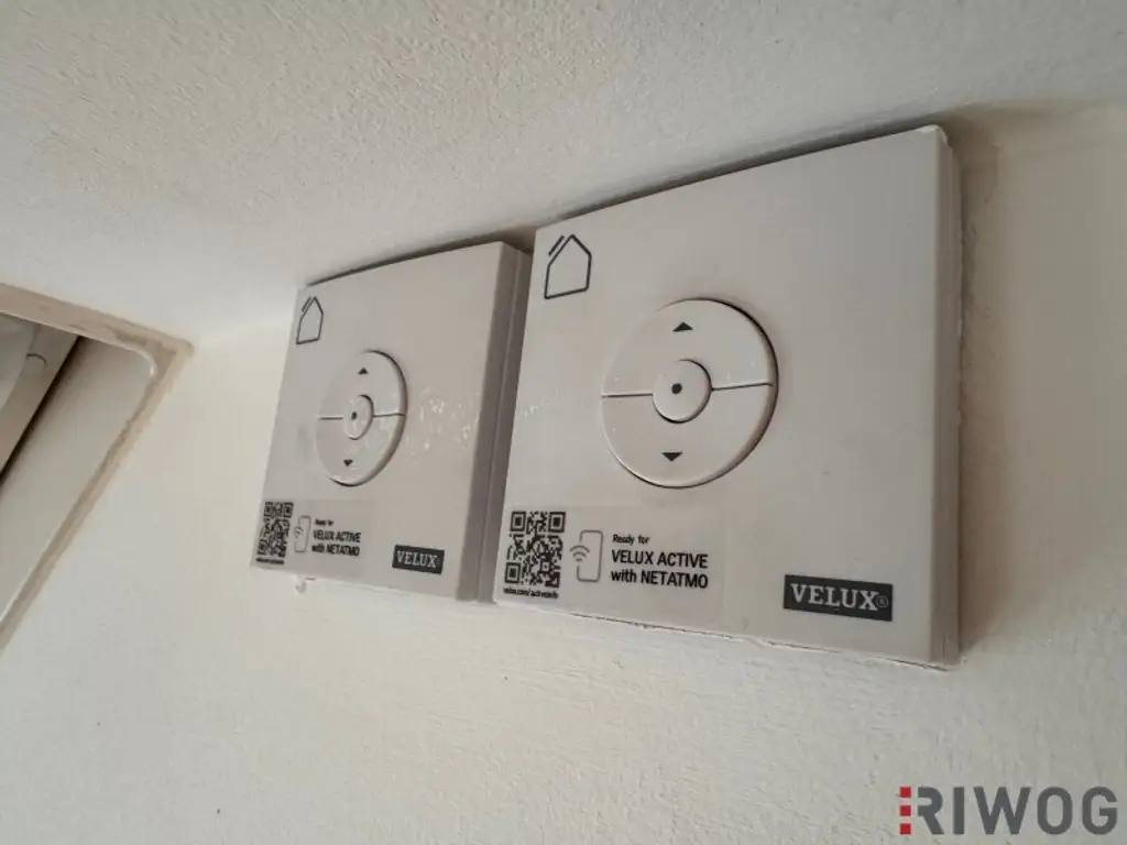 Moderne 3-Zimmer DG-Wohnung zwei Außenflächen und Traumausblick