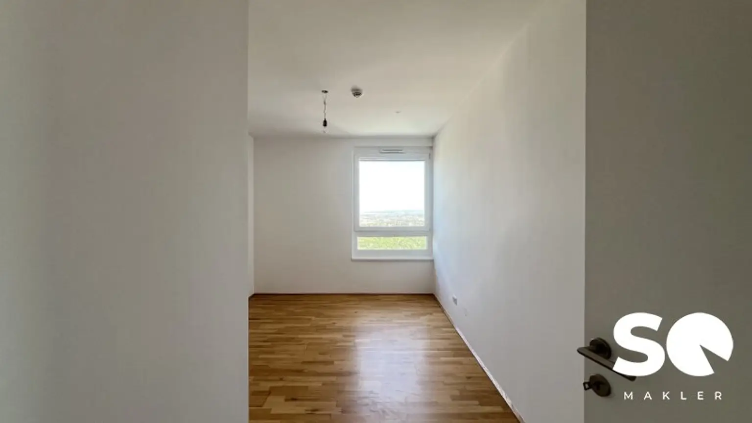 # SQ  - MODERNE 3 ZIMMER IN EINEM HOCHHAUS - NEUBAUWOHNUNG MIT BALKON MIT TRAUMHAFTEN AUSBLICK - NÄHE KURPARK OBERLAA - 31. ETAGE