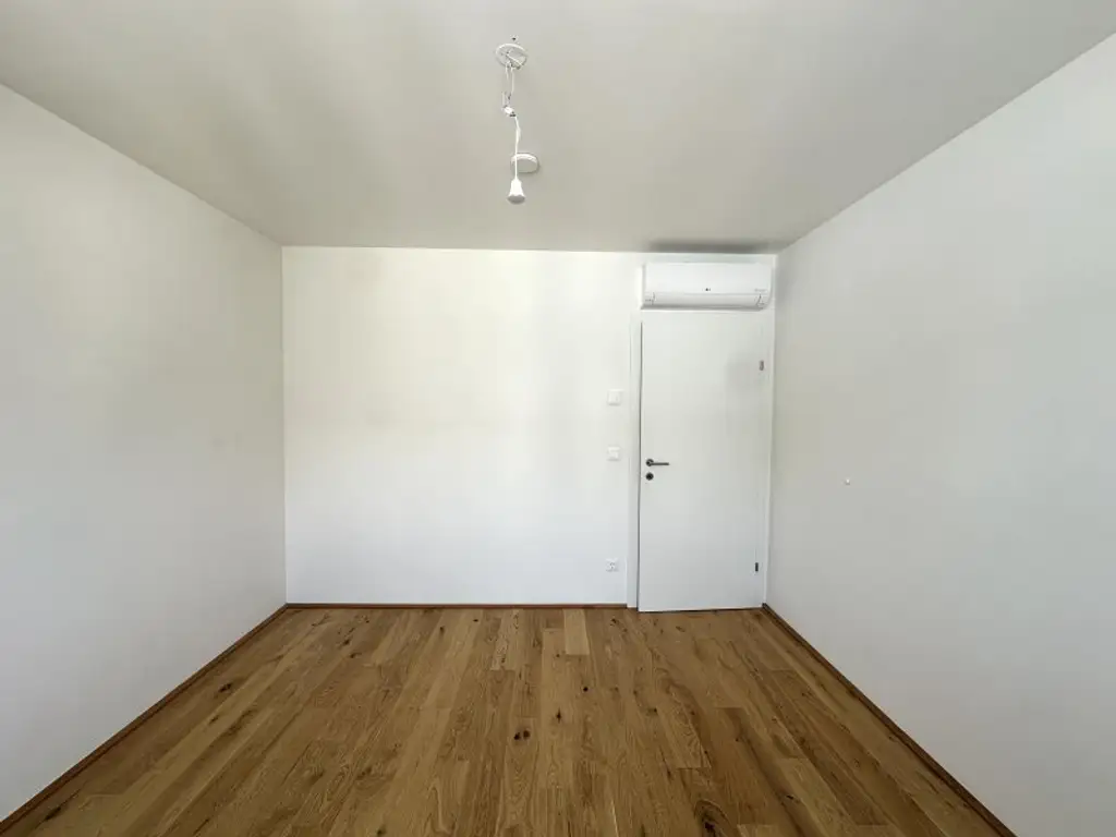 Hier werden Träume war! Exklusive 4-Zimmer Maisonette-Wohnung mit ca. 113 m2 sowie eigener Dachterrasse in ruhiger Lage