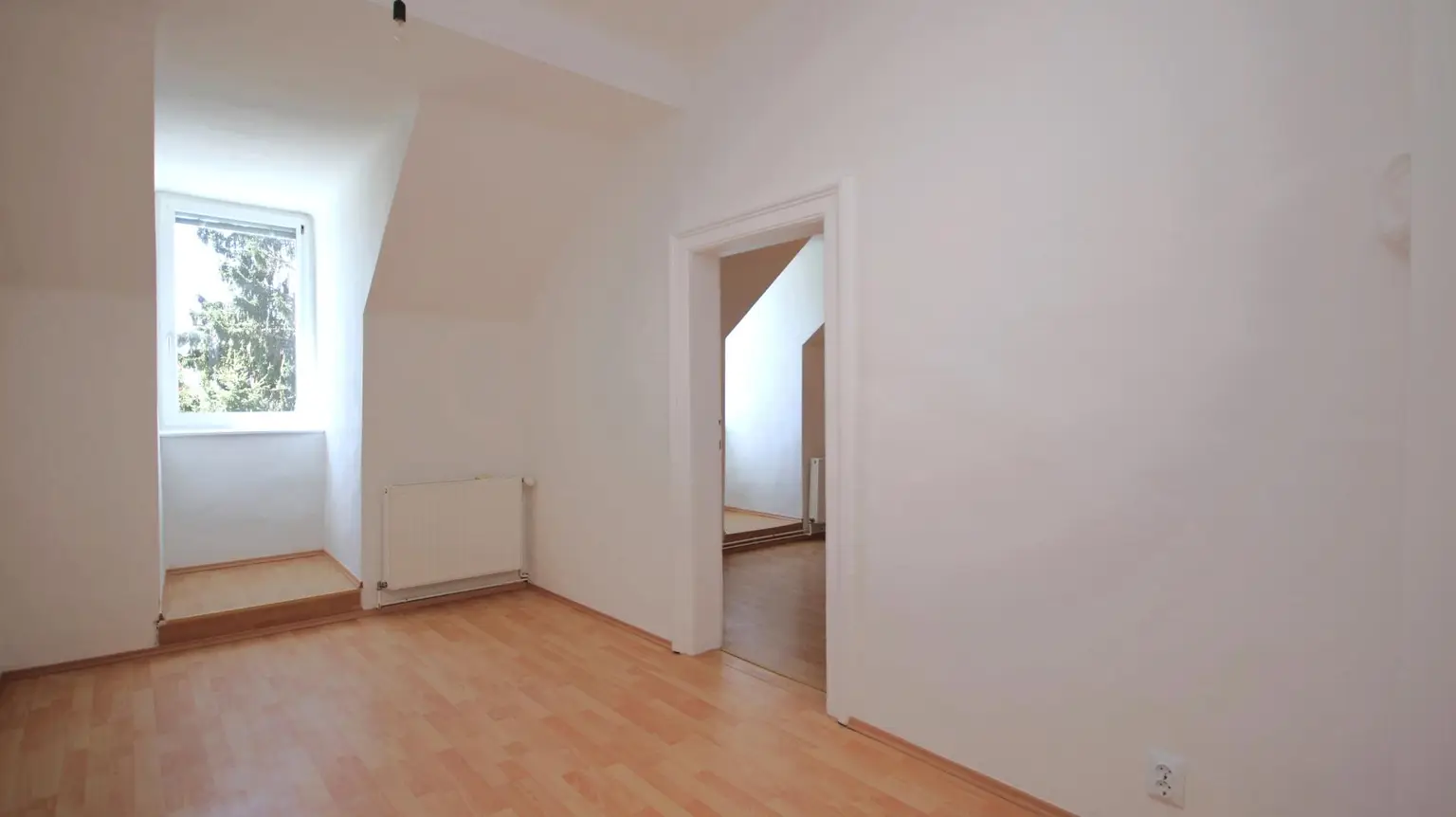3-Zimmer-Wohnung nahe AVL, WG-tauglich!