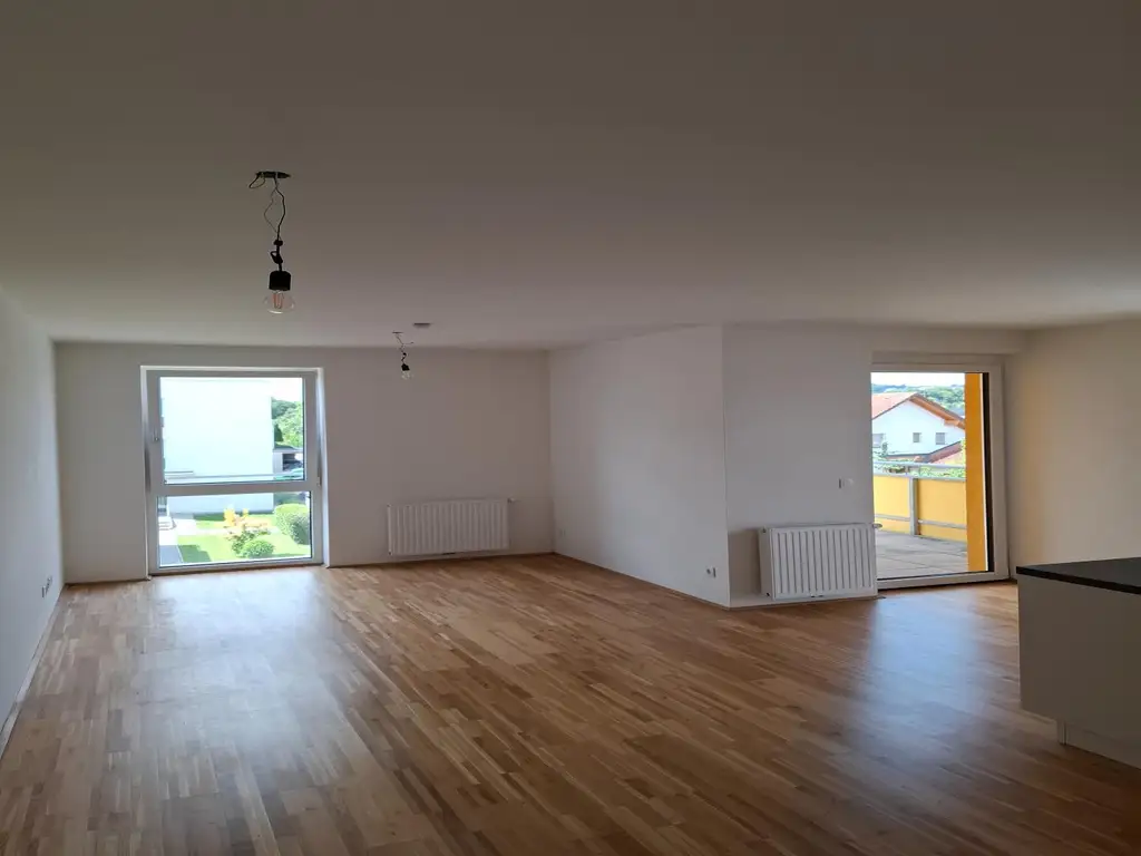 *** Luftenberg/Statzing: 2-Zimmer-Wohnung mit Küchenmöblierung sowie Tiefgaragenplatz und Parkplatz zu vermieten
