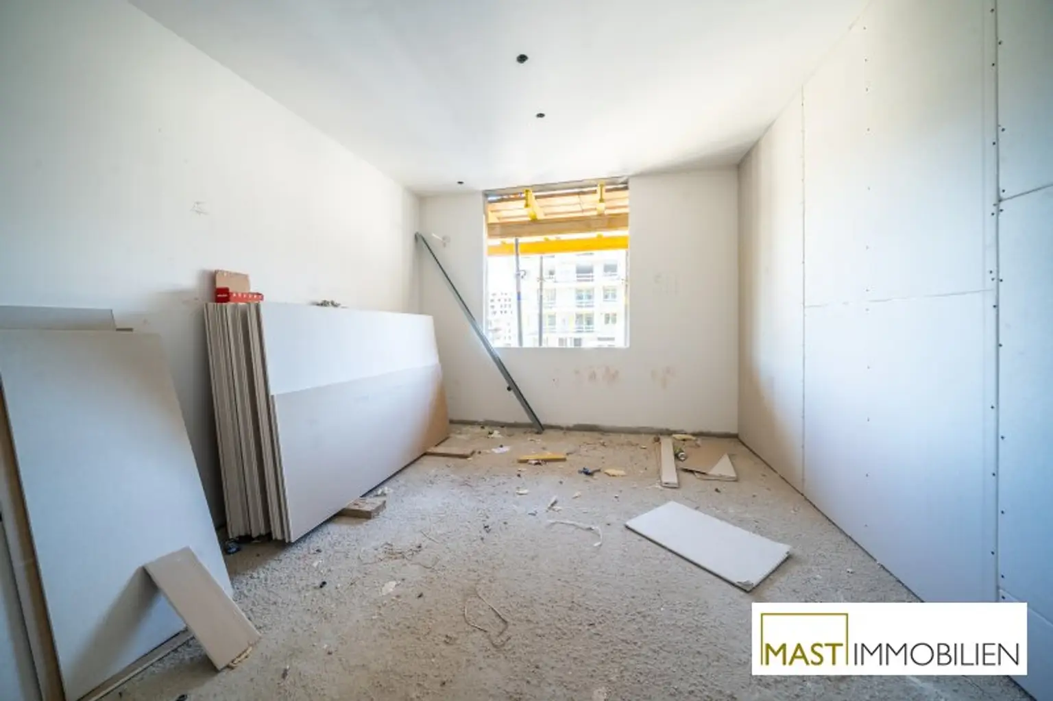 Wieder verfügbar! Provisionsfreie 3 Zimmer Familienwohnung mit über 65 qm Freifläche!