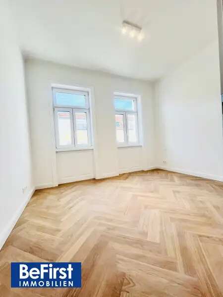 Hochwertigste Ausstattung in wunderschönem Altbau