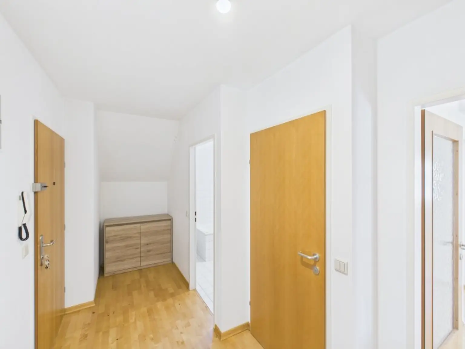 Dachgeschosswohnung in 1220 Wien: 4 Zimmer, 2 Terrassen– Ihr neues Zuhause! Ab 1.451,-- € Kreditrate/Monat!