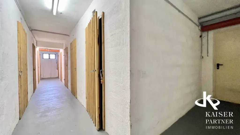 HELLE 3-ZIMMERWOHNUNG MIT LOGGIA IN GRÜNOASE!