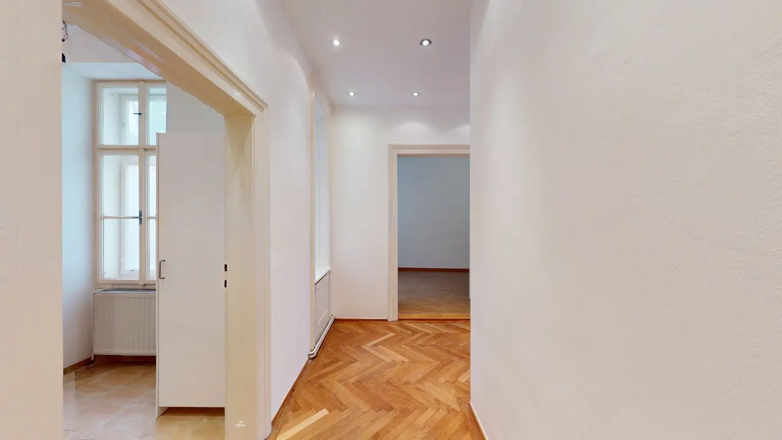 Renovierte 2-Zimmer-Wohnung – zentral begehbar & unbefristete Miete
