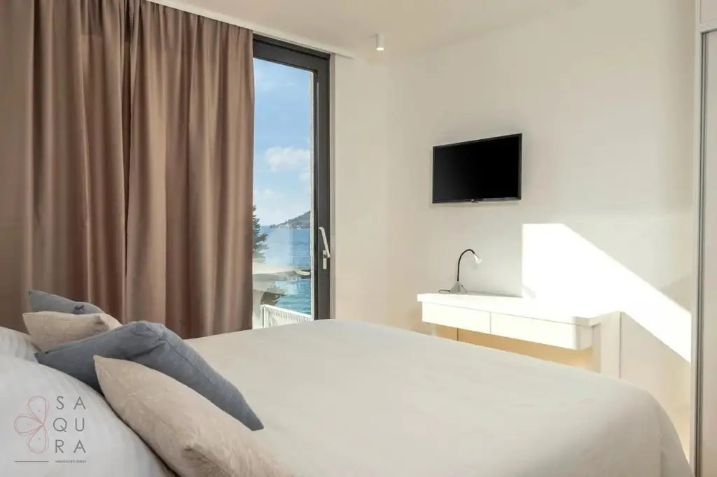 Stilvoll investieren – Exklusive Seafront-Villa auf Ugljan mit Meerblick & Vermietungspotenzial