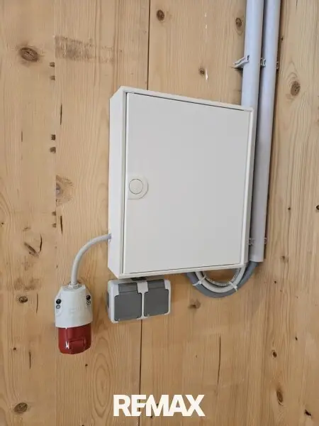 Strom, Starkstrom.. alles da!