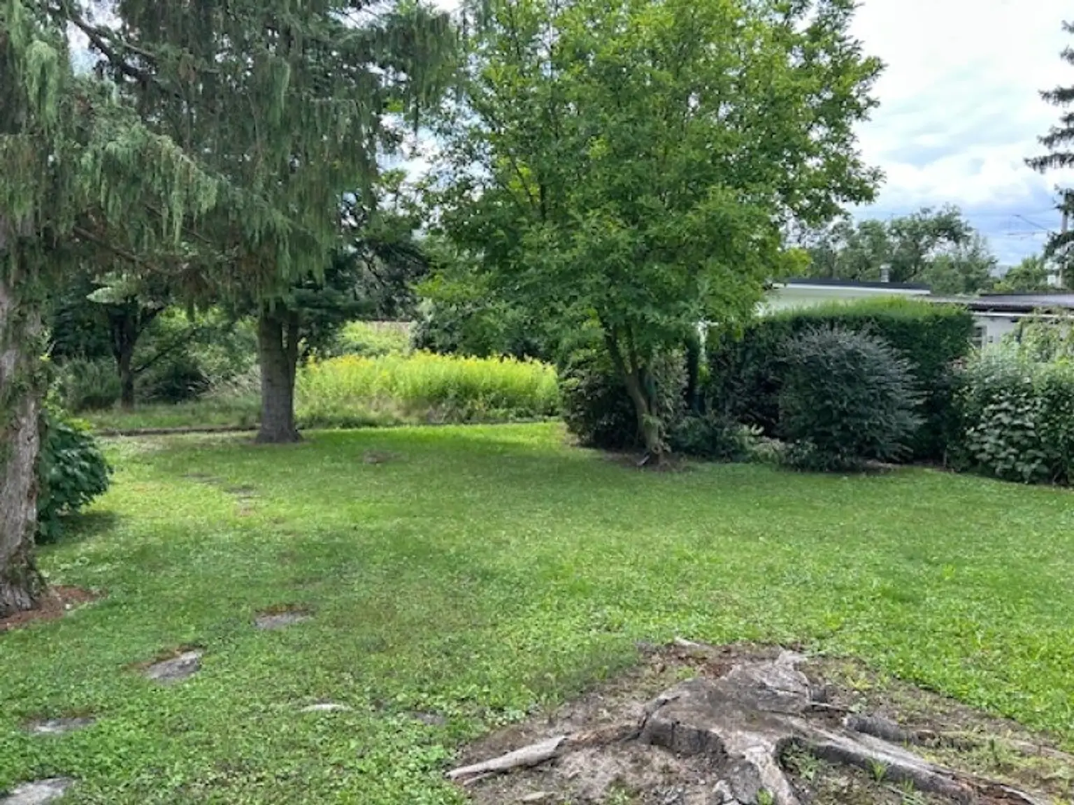+++ TOP PREIS P.B. - KORNEUBURG, GROSSES 7 ZIMMER EIN -ZWEIFAMILIENHAUS, BENÖTIGT LIEBEVOLLE MODERNISIERUNG, toller Wintergarten und Terrasse Altbaumbestand GARTEN +++