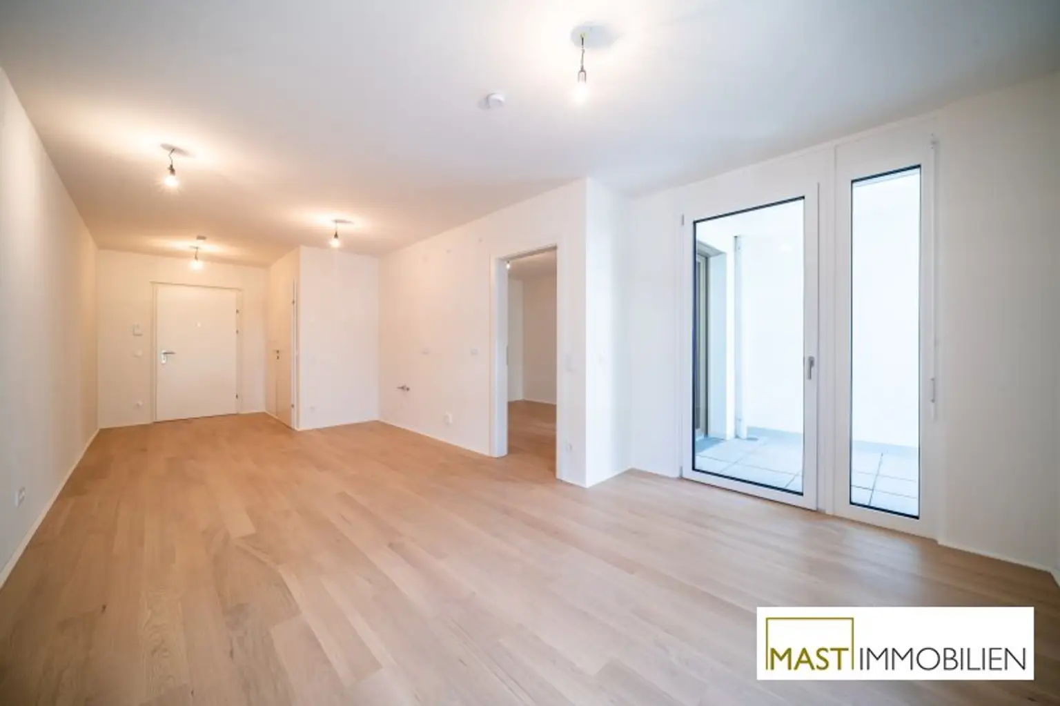 *Beziehbar sofort* 2-Zimmer Wohnung beim Kagraner Platz