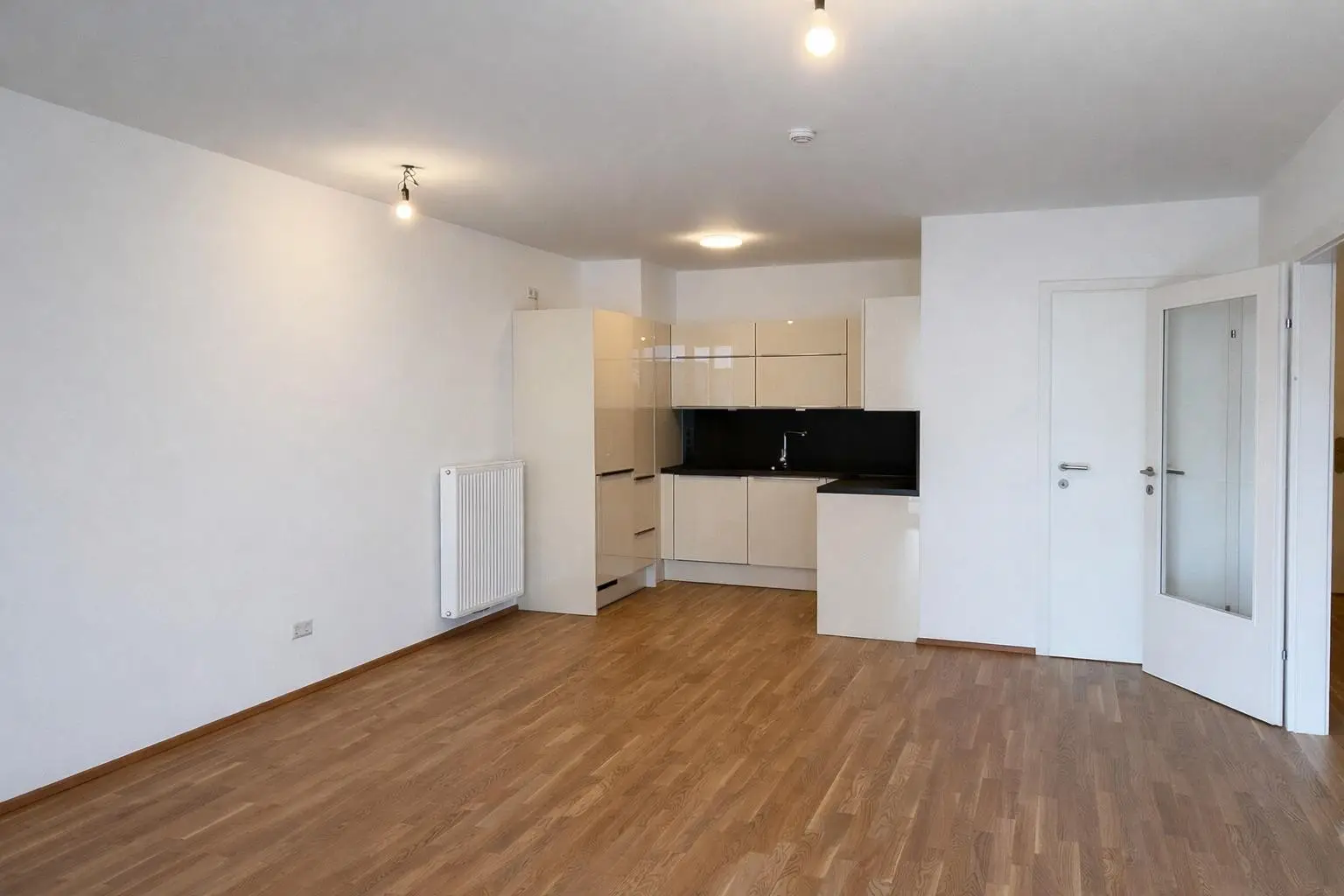 4. Wohnzimmer-Küche