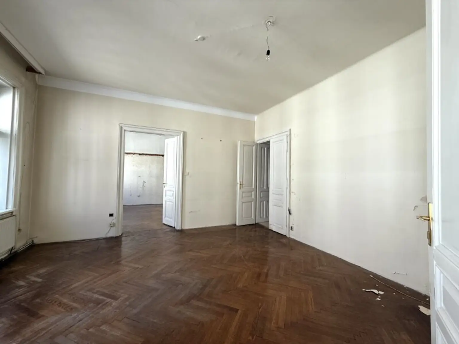 AltbauWohnung ist absoluter Bestlage - Erstbezug