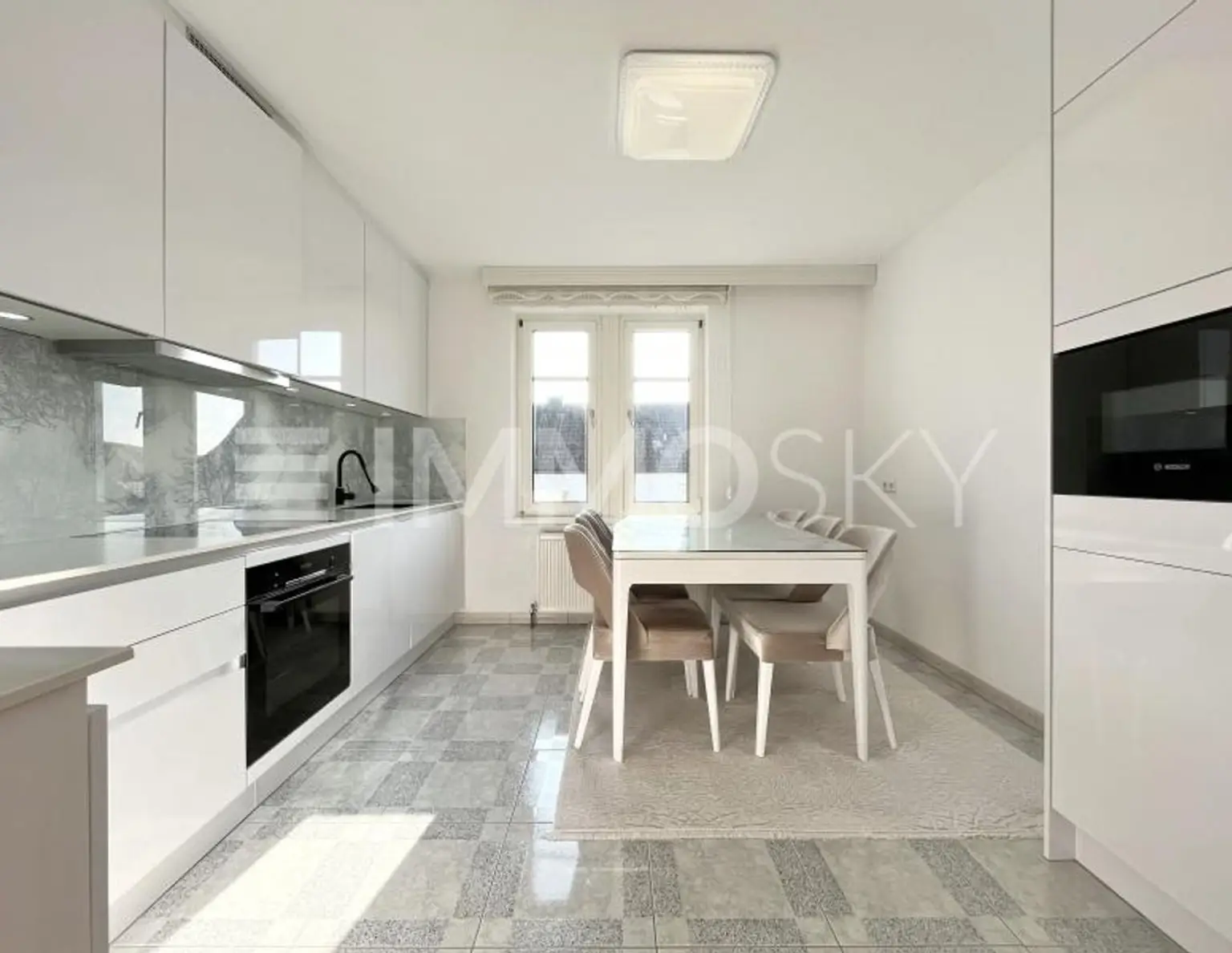 Renoviertes Zinshaus mit 4 Einheiten